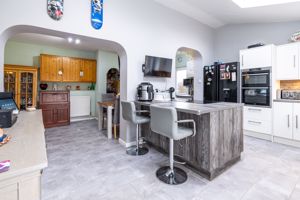 Kitchen- click for photo gallery